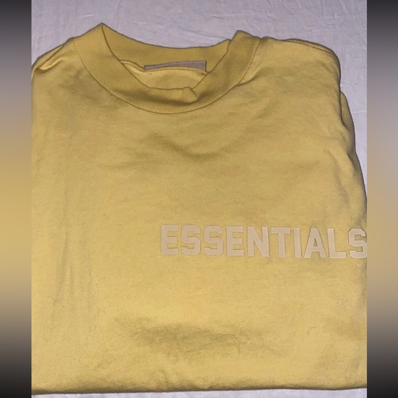 Essentials tee - Picture 3 of 5